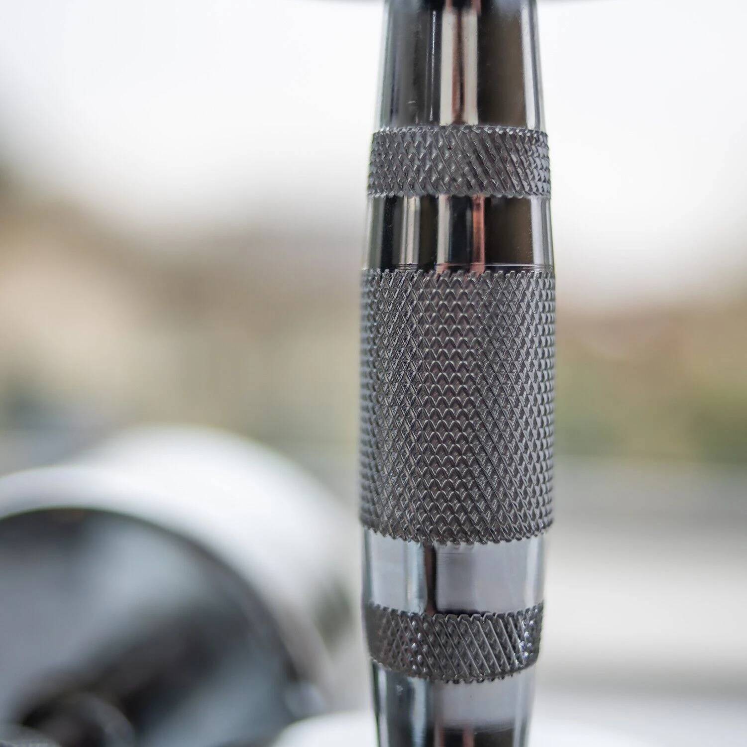 Chrome Dumbbells 8kg Pair - Image 5